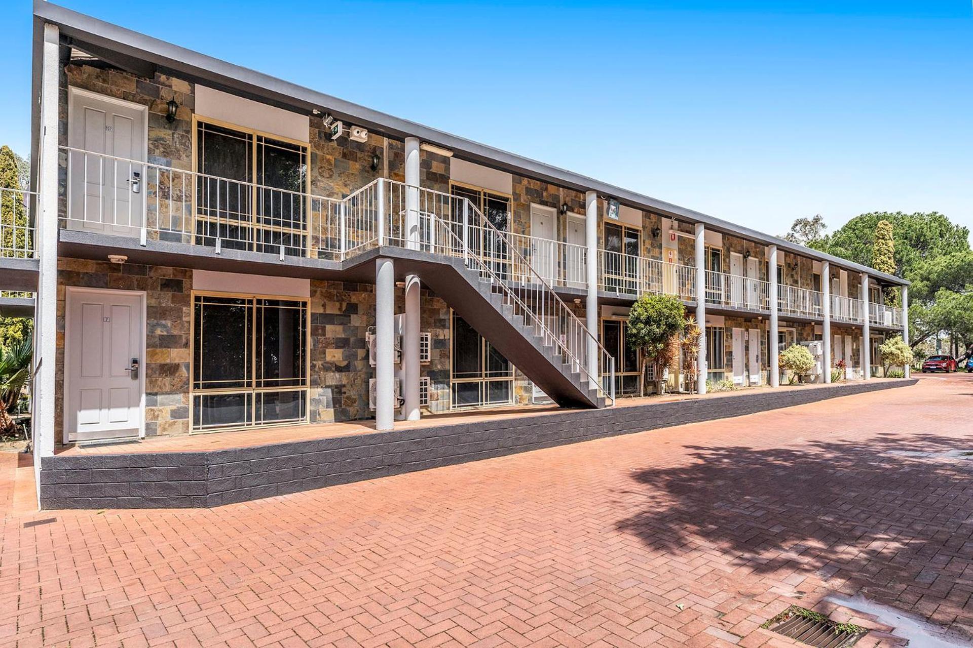 The Swan Valley Hotel Henley Brook Экстерьер фото