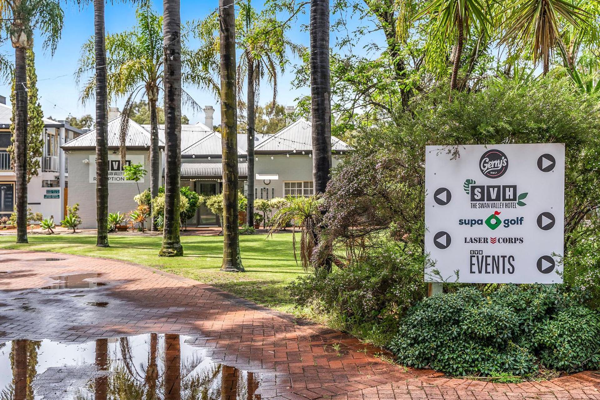 The Swan Valley Hotel Henley Brook Экстерьер фото