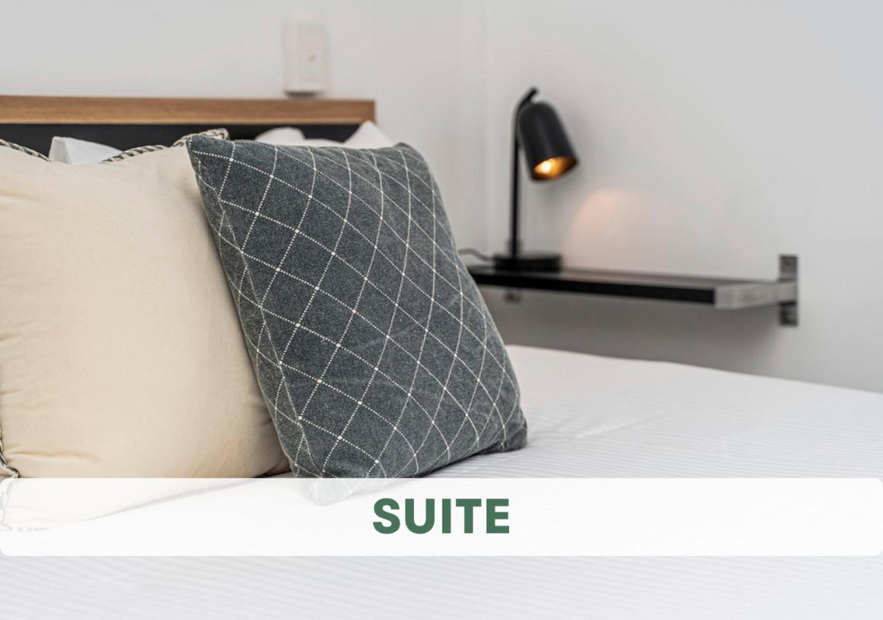 The Swan Valley Hotel Henley Brook Экстерьер фото